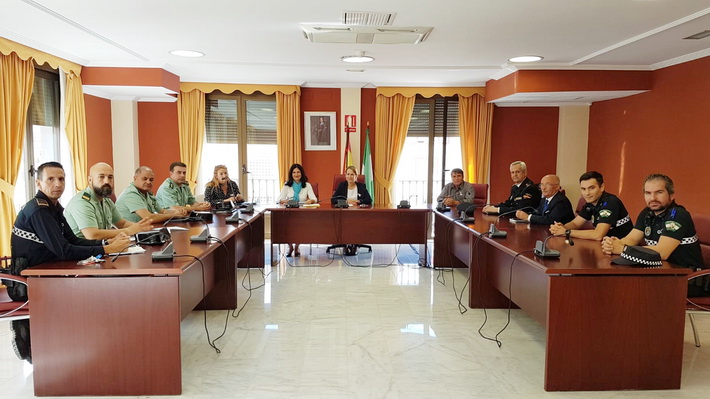 La Subdelegada del Gobierno en Granada asiste a la constitucin de la Junta de Seguridad de Gualchos-Castell de Ferro